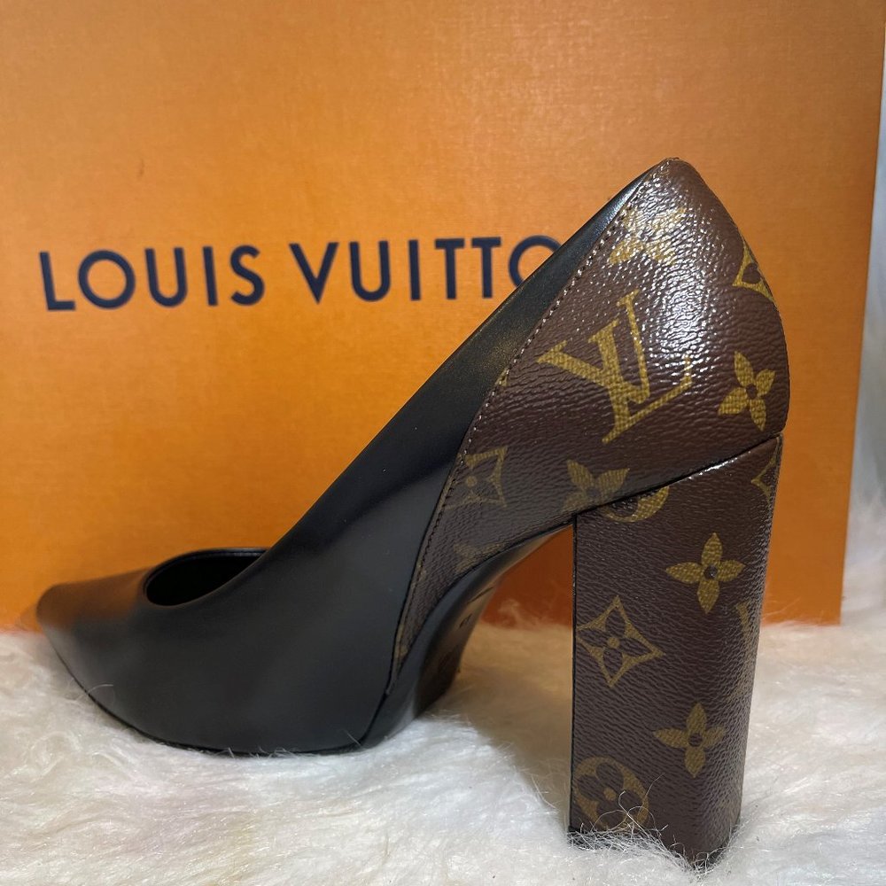 Louis Vuitton Matchmake Pumps (Never Worn)